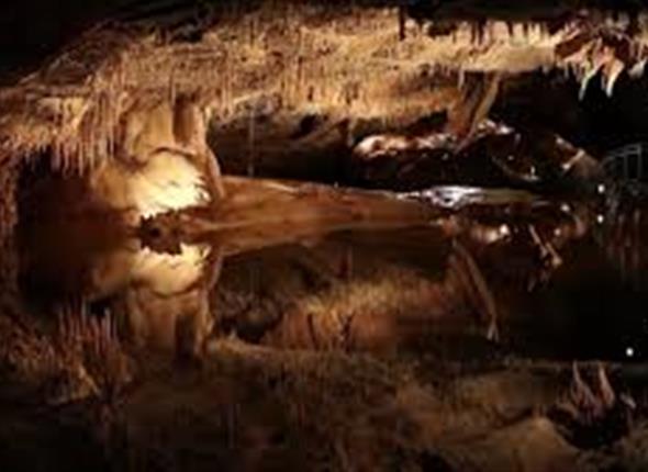 grotte de Lacave