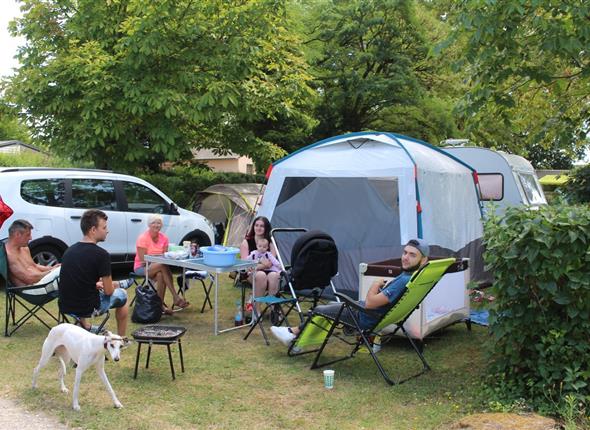 Grands Emplacements-Camping de la Sole Puybrun