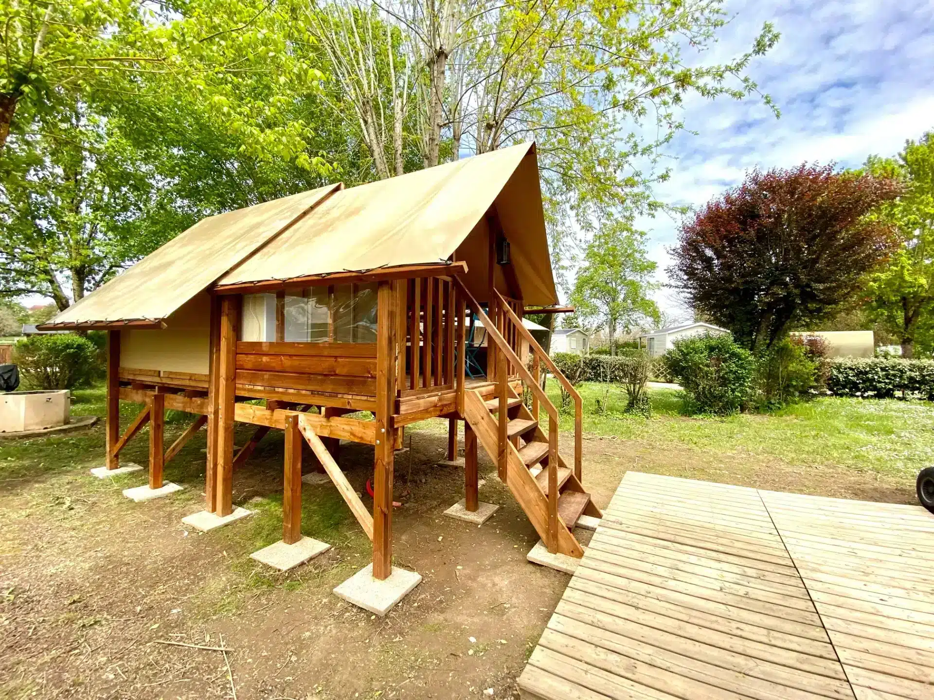 cabane sur pilotis rental at La Sole campsite in Rocamadour